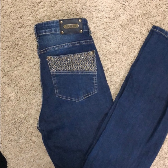 Jeans - Picture 2 of 2